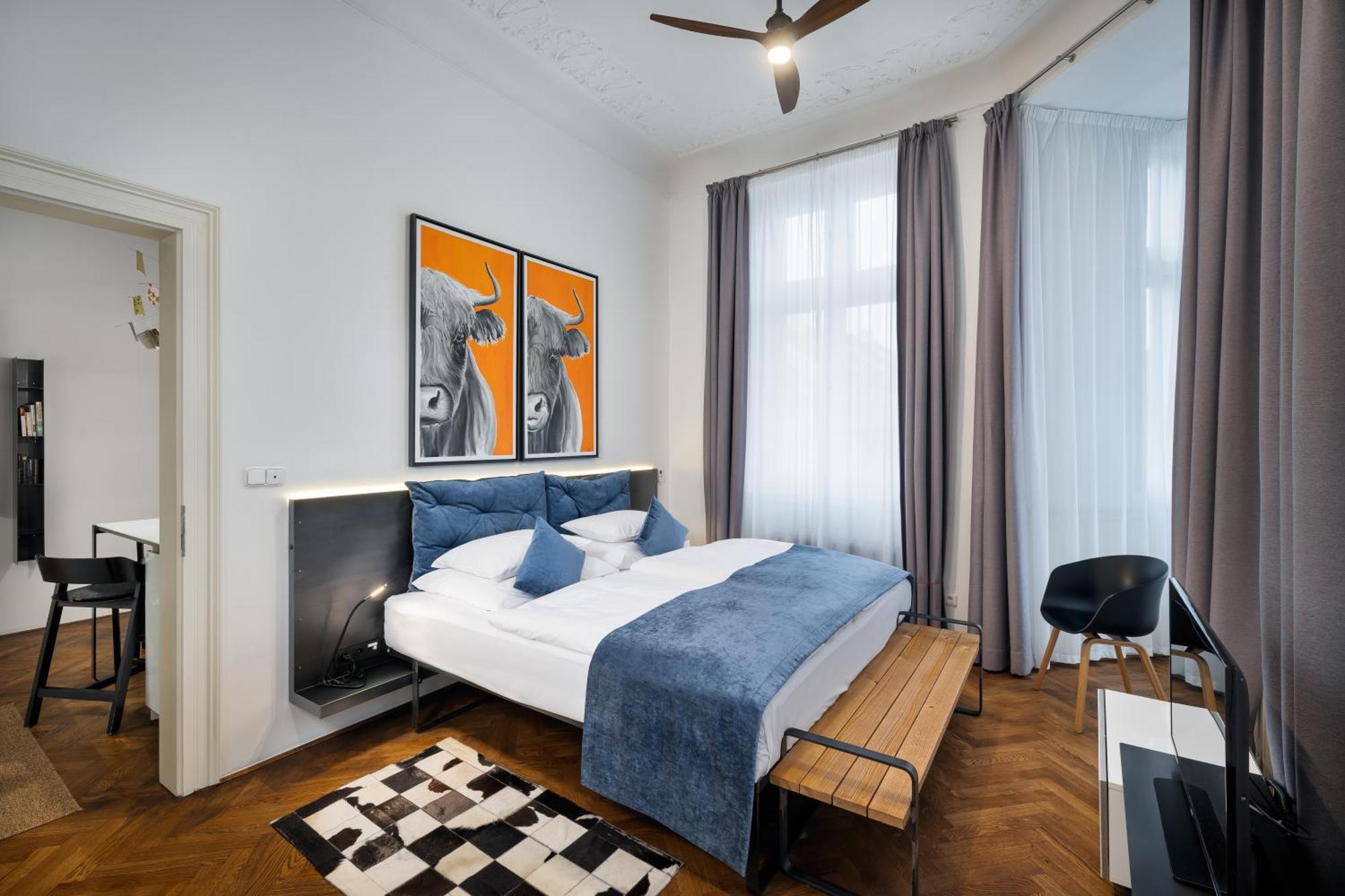 Mooo Downtown Apartahotel 4*