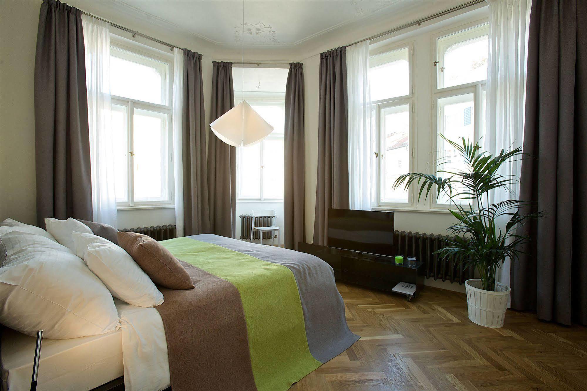 Mooo Downtown Apartahotel Praga